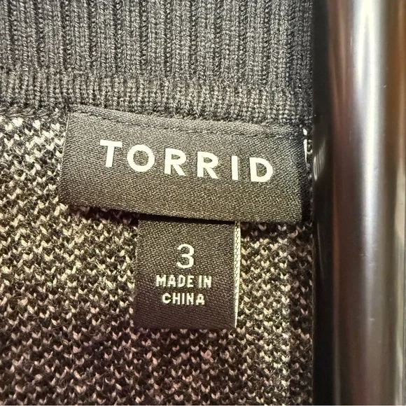 Torrid Fair Isle Cardigan Pumpkin Jack O Lantern Pattern Button Front Size 3 - Picture 4 of 6